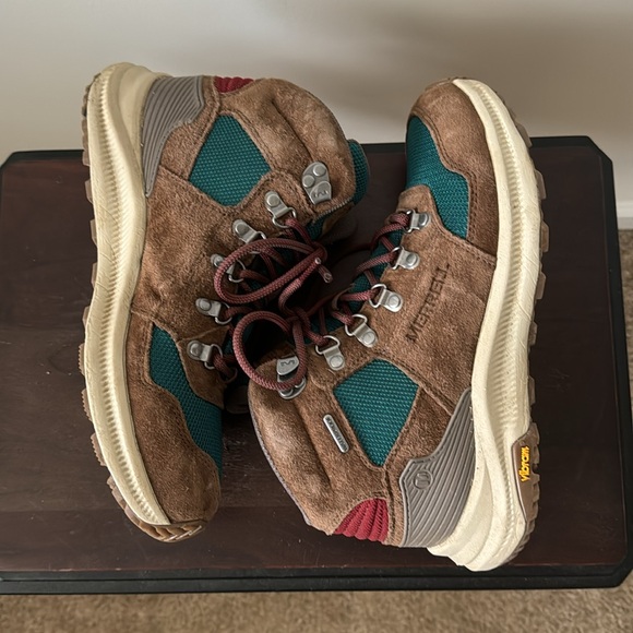 Merrell Hiking Boots - Picture 5 of 15